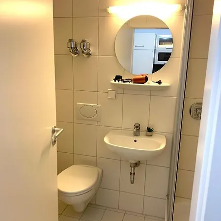 Beautiful Premium Apartment, Near , Wifi , Free Parking Apartment